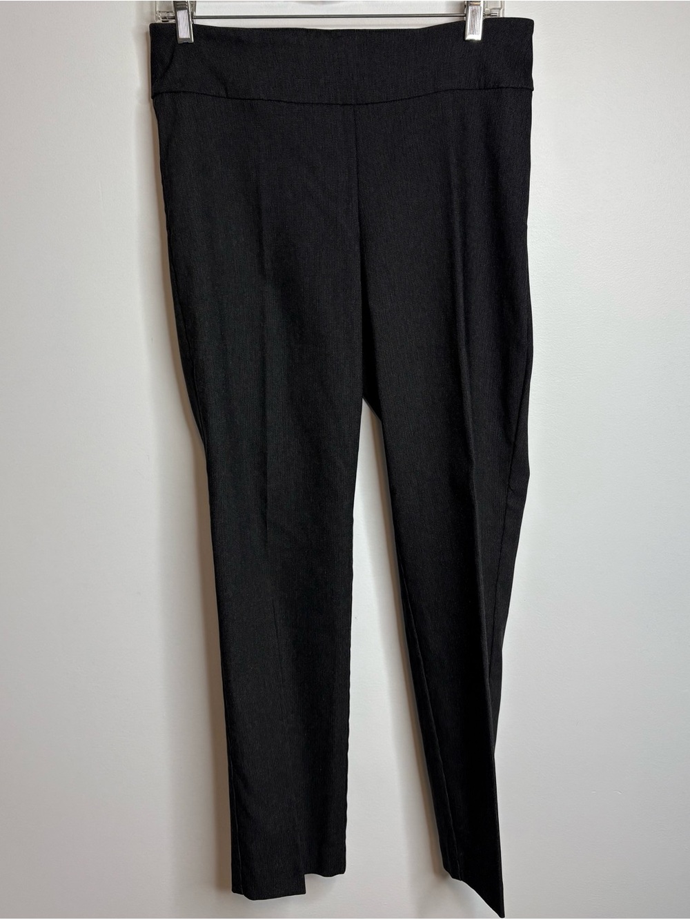 S.C. & Co. Slim Fit Black Cropped Ponte Pants Size 12 Stretch NWOT